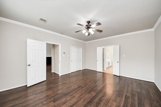 Building Photo - 24523 Red Bluff Tr
