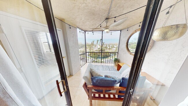 Building Photo - 5855 Midnight Pass Rd