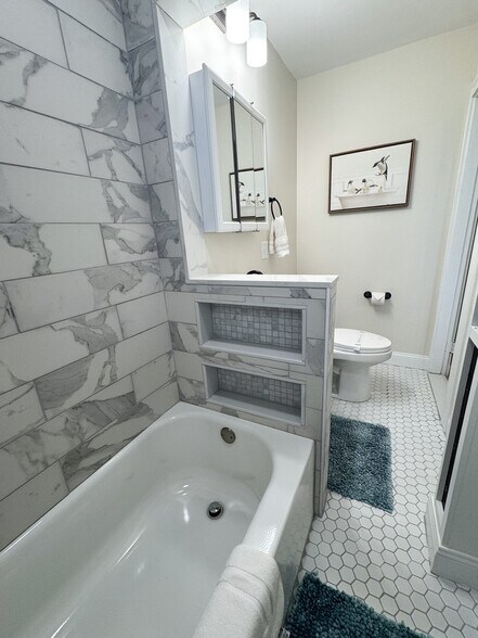 Building Photo - 191 Kent St