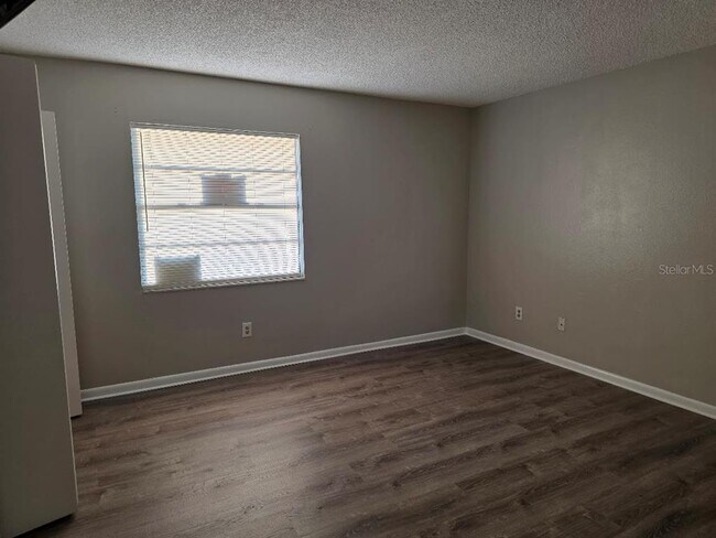 Building Photo - 2031 Pine Chace Ct