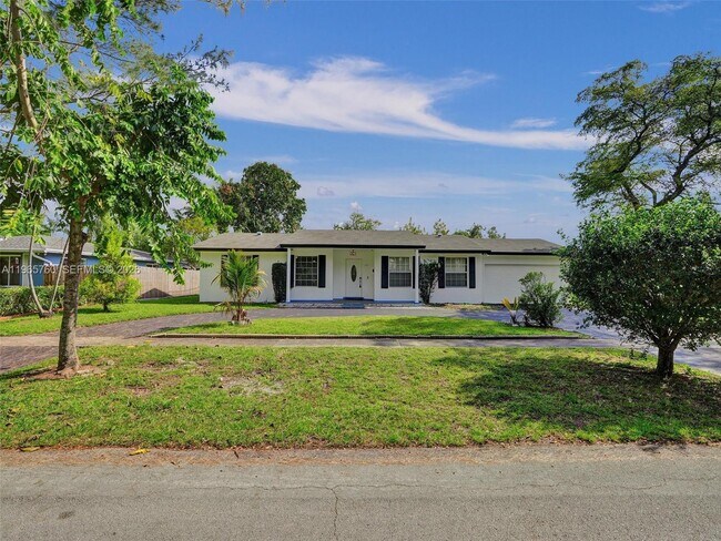 Building Photo - 4330 NW 8th St