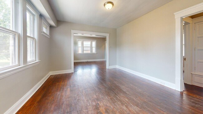 Building Photo - 3001 Denison Ave
