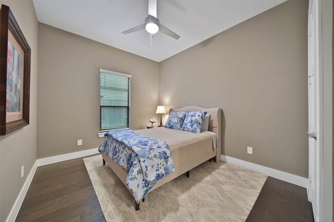Building Photo - 1015 Oak Briar Ln