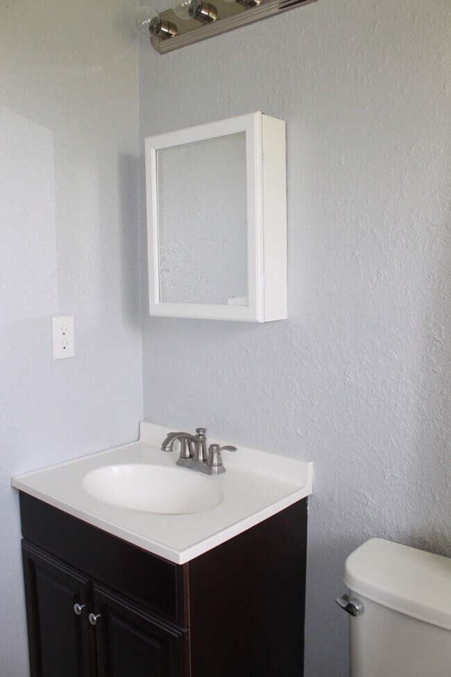 Building Photo - Midwest City Schools!