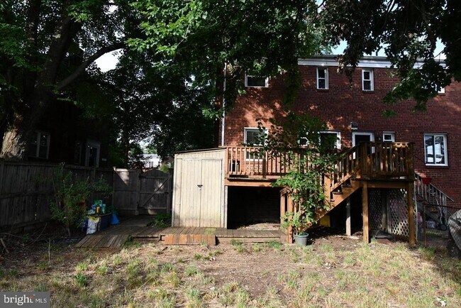 Building Photo - 41 Underwood Pl