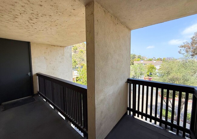 Building Photo - 6416 Friars Rd
