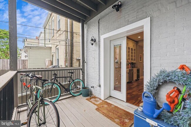 Building Photo - 141 T St NW