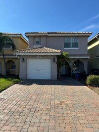 Building Photo - 3256 Commodore Ct