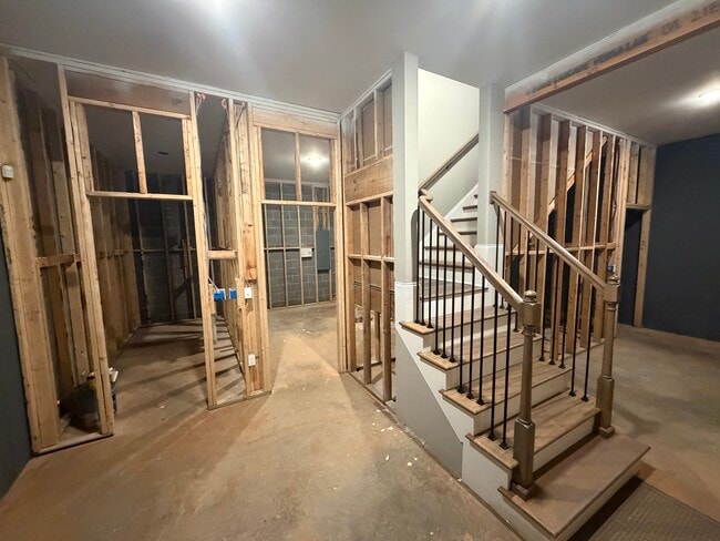 Building Photo - 955 Oakwood Estates Dr