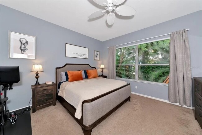 Building Photo - 412 36th St NE