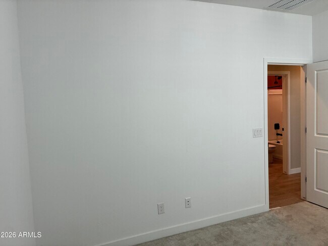 Building Photo - 17296 W Valentine St