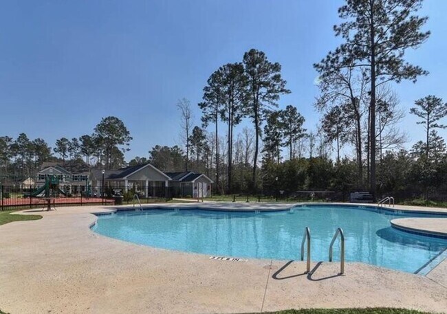 Building Photo - 3556 Castleoak Dr