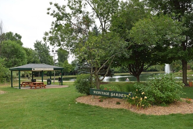 Building Photo - Shelby Township-Newer 2-bedroom, 2-bath condo with Balcony & Garage