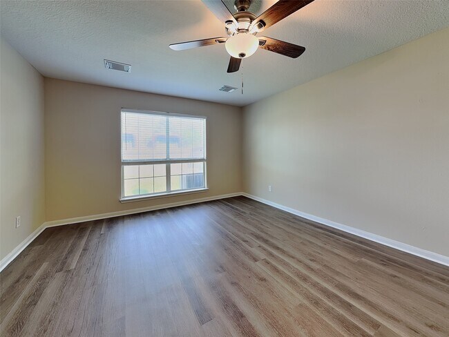 Building Photo - 11814 E Galwan Cir