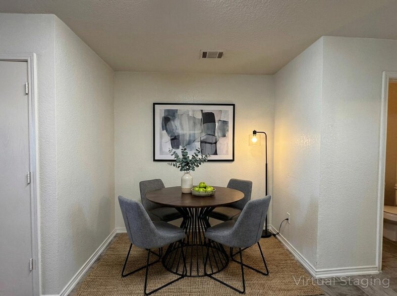 Building Photo - 1602 Aztec Trce