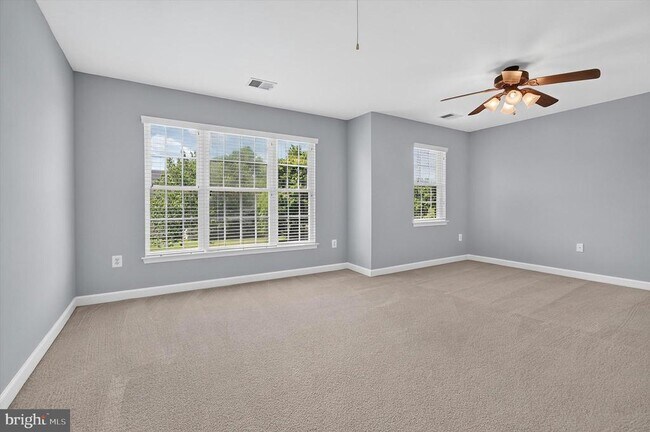 Building Photo - 25670 S Village Dr