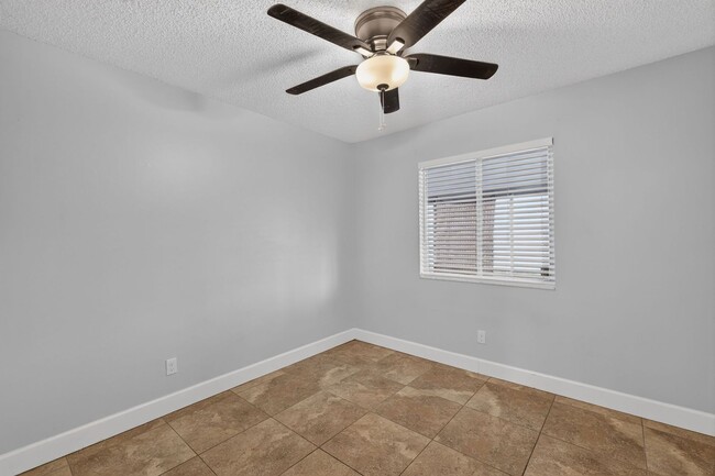 Building Photo - 12310 Tavares Ridge Ct