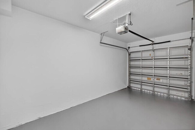 Building Photo - 7651 NW 88 Terrace