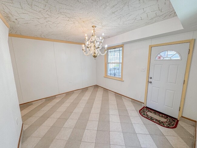 Building Photo - 1104 Adriatic Ave