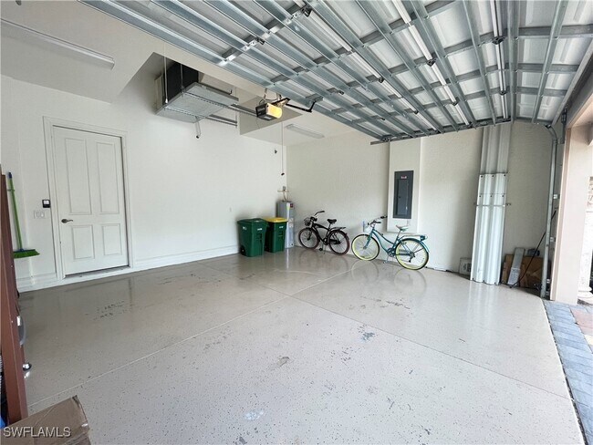 Building Photo - 7302 Acorn Way