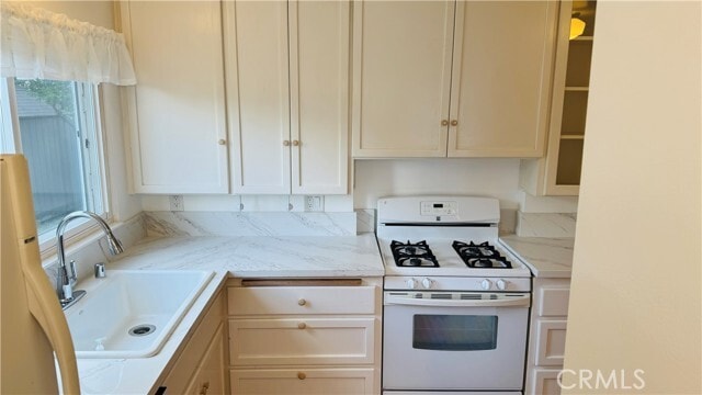 Building Photo - 6633 W 87th St