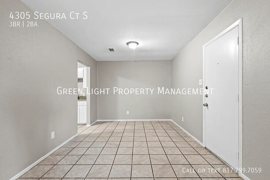 Building Photo - Room in Duplex on Segura Ct S