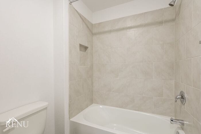 Building Photo - 2946 Jackson Smt