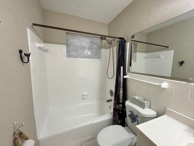 Building Photo - 8341 Sunset Dr