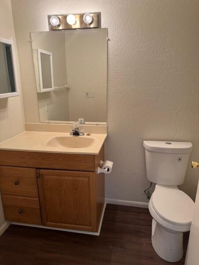 Building Photo - 17150 E Roadrunner Rd