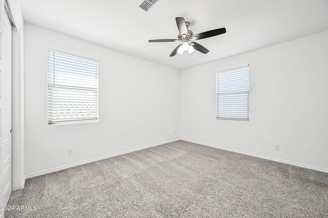Building Photo - 14049 W Desert Hollow Dr
