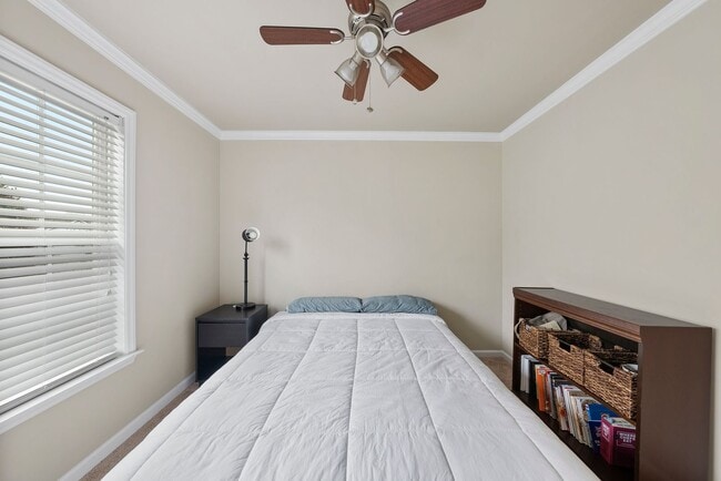 Building Photo - 9429 Shallcross Way