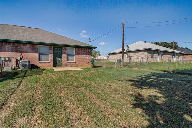 Building Photo - 2549 E Renfro St