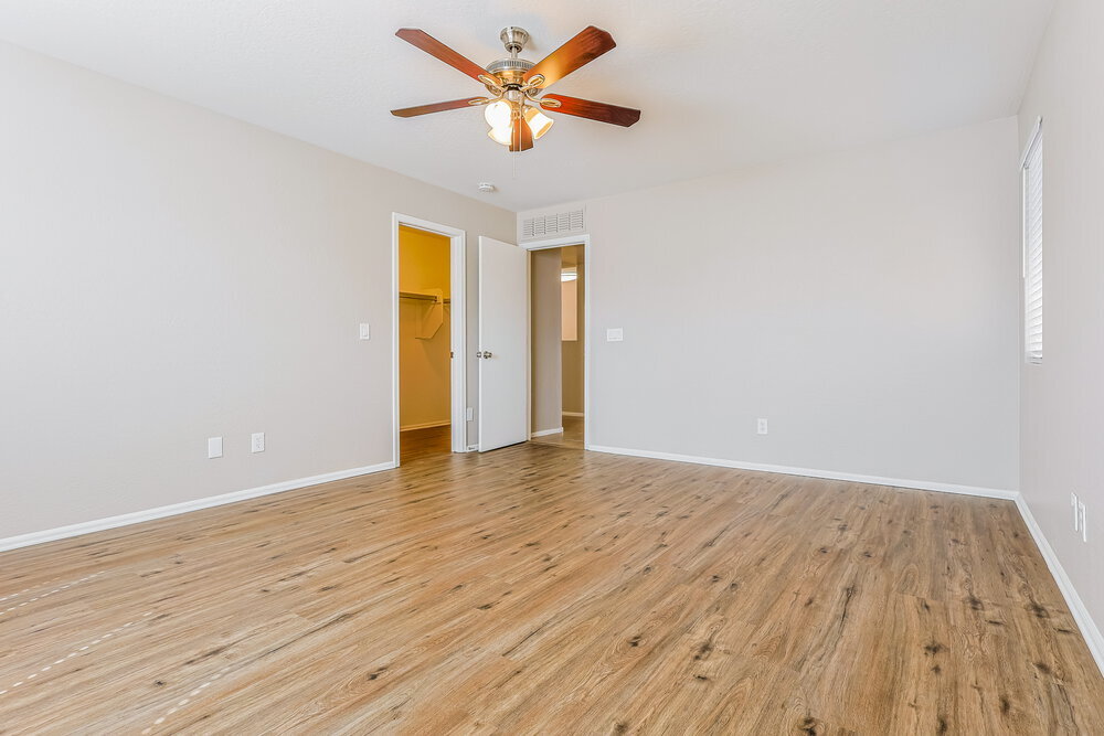 Building Photo - 43759 Colby Dr