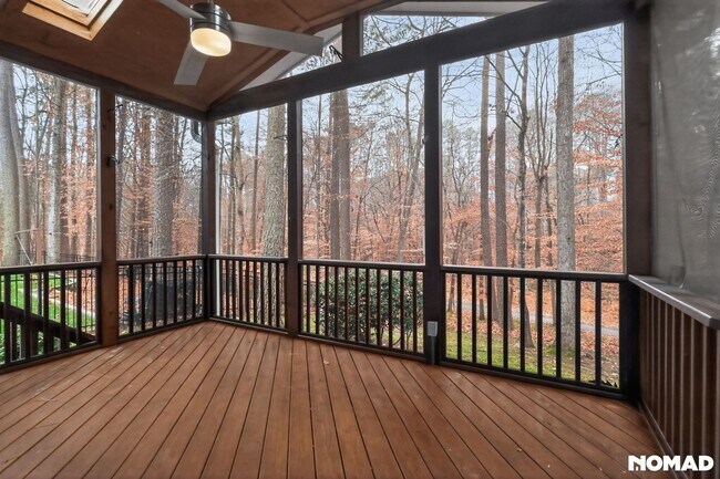 Building Photo - Charming Cary Home on Quiet Cul-de-Sac Move-In Ready!