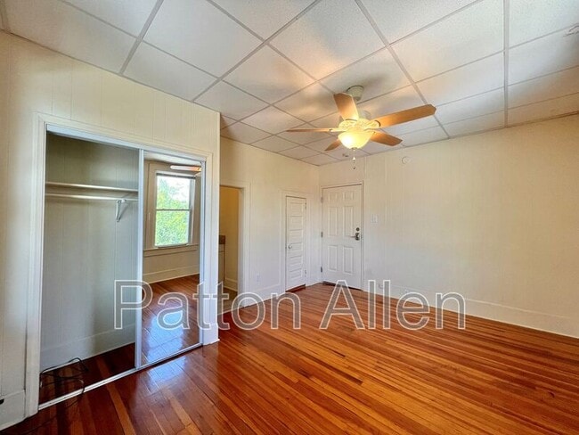 Building Photo - 43 Ravenscroft Dr