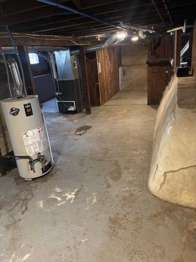 Building Photo - 146 Exchange St SE