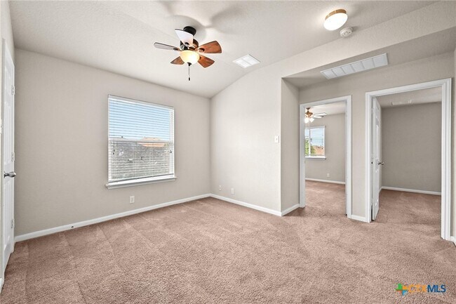 Building Photo - 110 Brazoria Trail