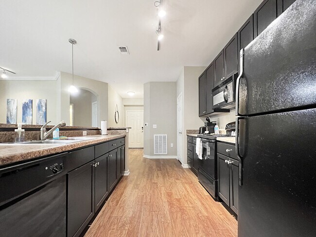 Building Photo - 1890 Sweetbroom Cir