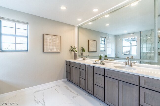 Building Photo - 1588 Vizcaya Ln