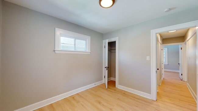Building Photo - For August Move-In - West Blvd Area - 2 Bedroom Single Family Home