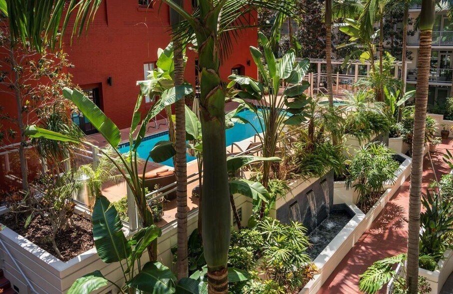 Building Photo - 1431 Pacific Hwy