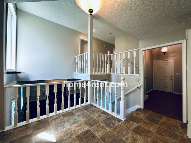 Building Photo - A Beautiful Olathe Home in a Quiet Neighbo...