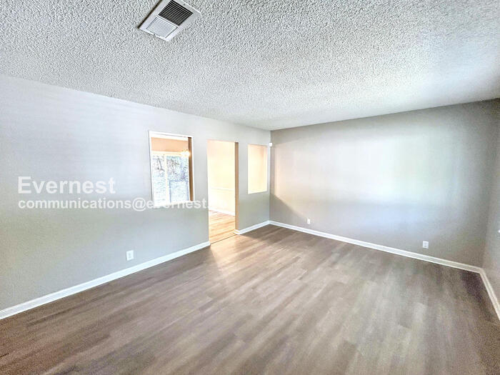 Building Photo - 4228 Valley Grove Dr