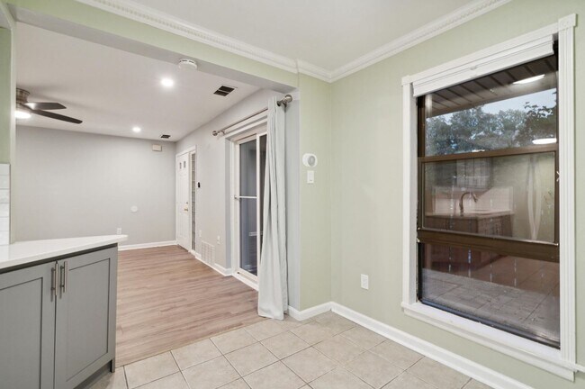 Building Photo - 3333 Comly Rd