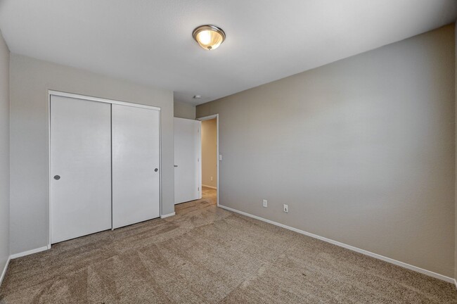 Building Photo - 3 Bedroom Home Near Mountains Edge | 89148 Zip Code