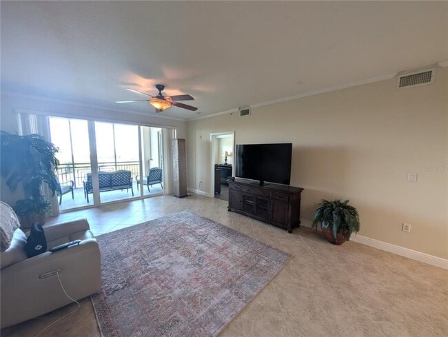 Building Photo - 7070 Key Haven Rd