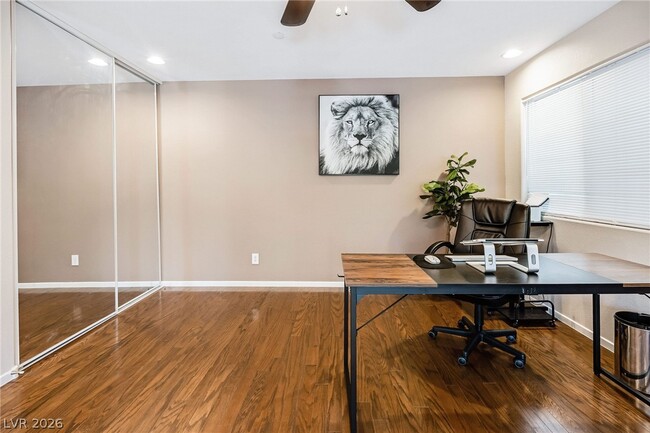 Building Photo - 9065 Hanging Tapestry Ct