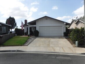 Building Photo - Home with View! 3 Bedroom 1.5 Bath Home,