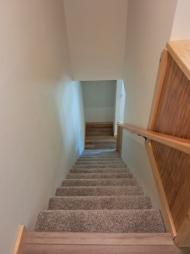 Building Photo - 315 #5 Sulphur Springs Rd