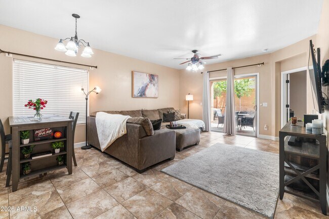 Building Photo - 26135 W Runion Dr